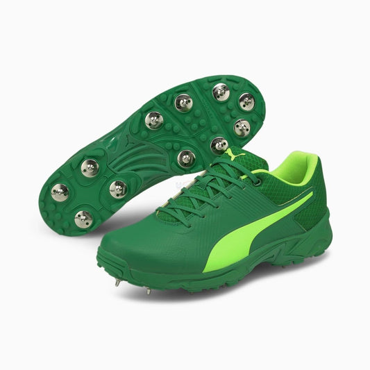 Puma One8 19.2 Cricket Shoes With Steel Spikes.