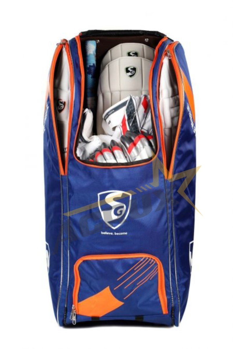 SG Players Cricket Duffle Wheelie Kit Bag.