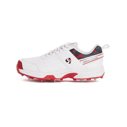 SG Savage Spikes 1.0 Cricket Shoes - Acrux Sports