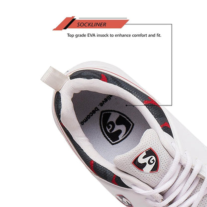 SG Savage Spikes 1.0 Cricket Shoes - Acrux Sports